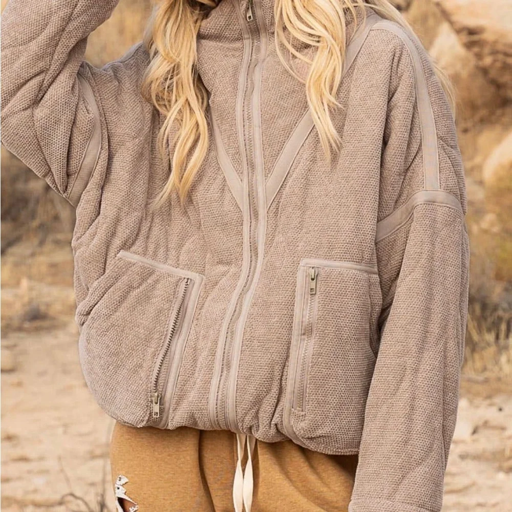 POL Jacket - Picture 2 of 5